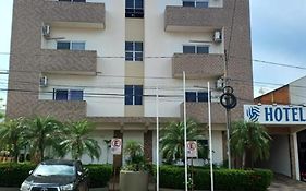 Victoria Plaza Hotel